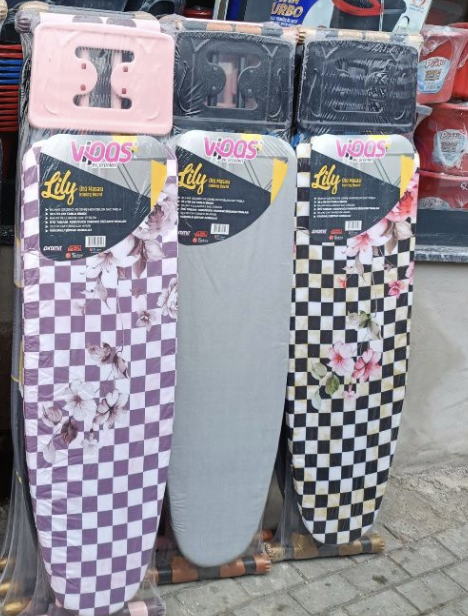 Renkli Ütü Masası